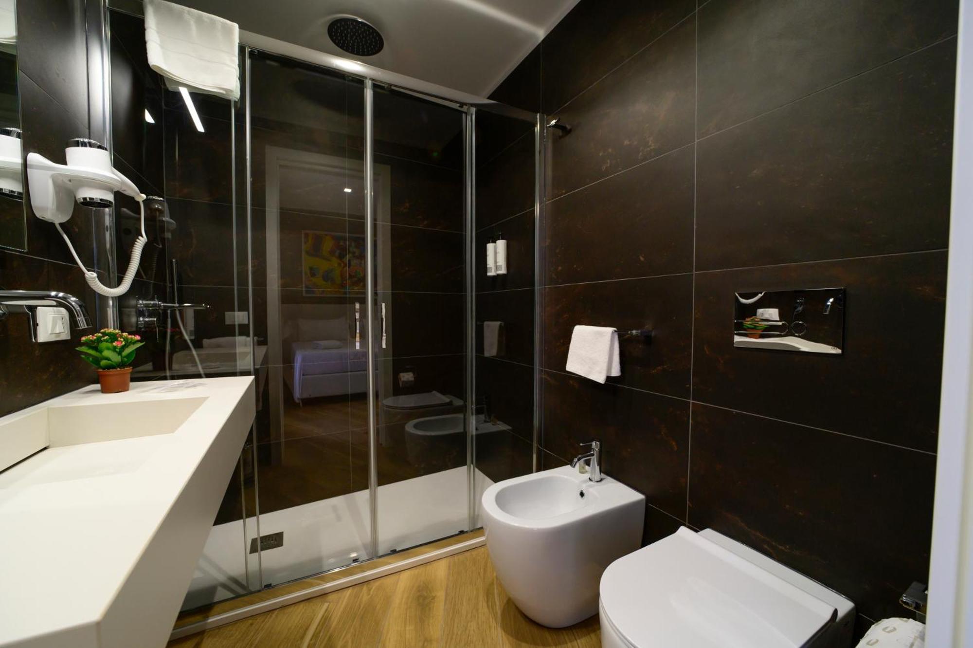 Maqueda - Room & Suite Palermo Eksteriør bilde